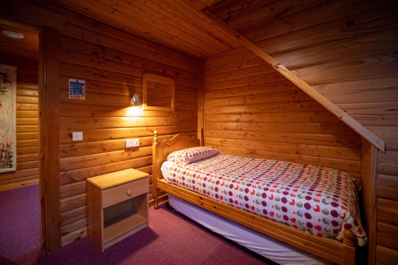 Badaguish Forest Lodges And Camping Pods Aviemore Buitenkant foto