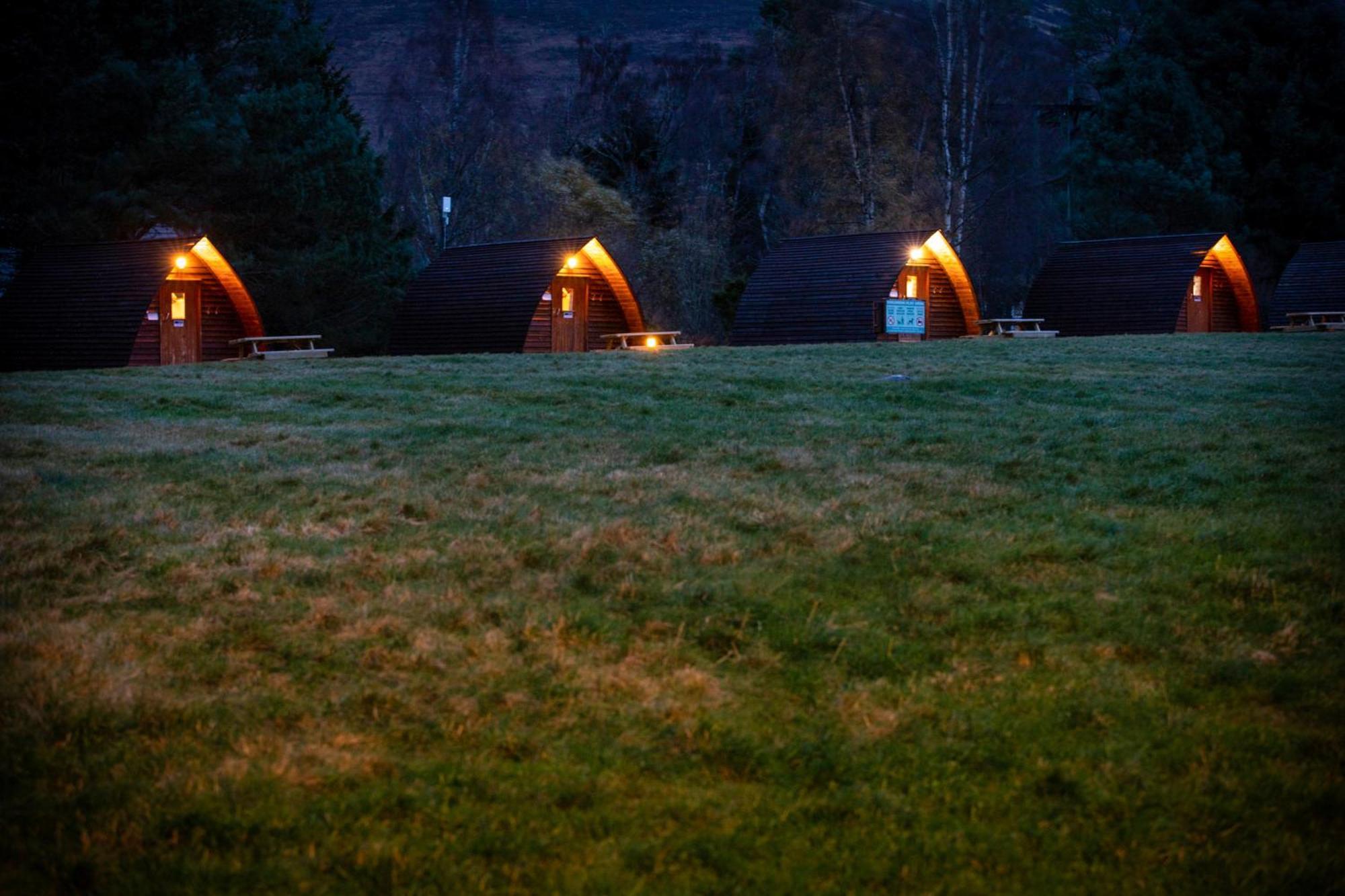 Badaguish Forest Lodges And Camping Pods Aviemore Buitenkant foto